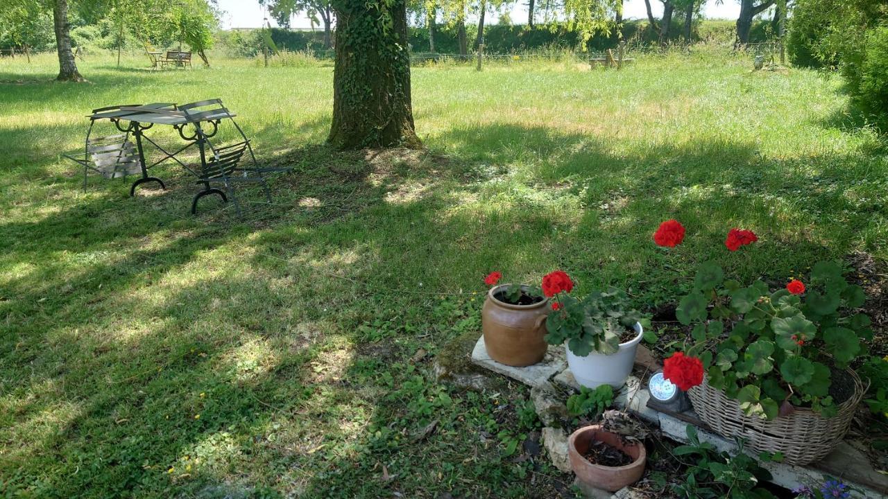 Le Marly'S Vila Wasigny Exterior foto