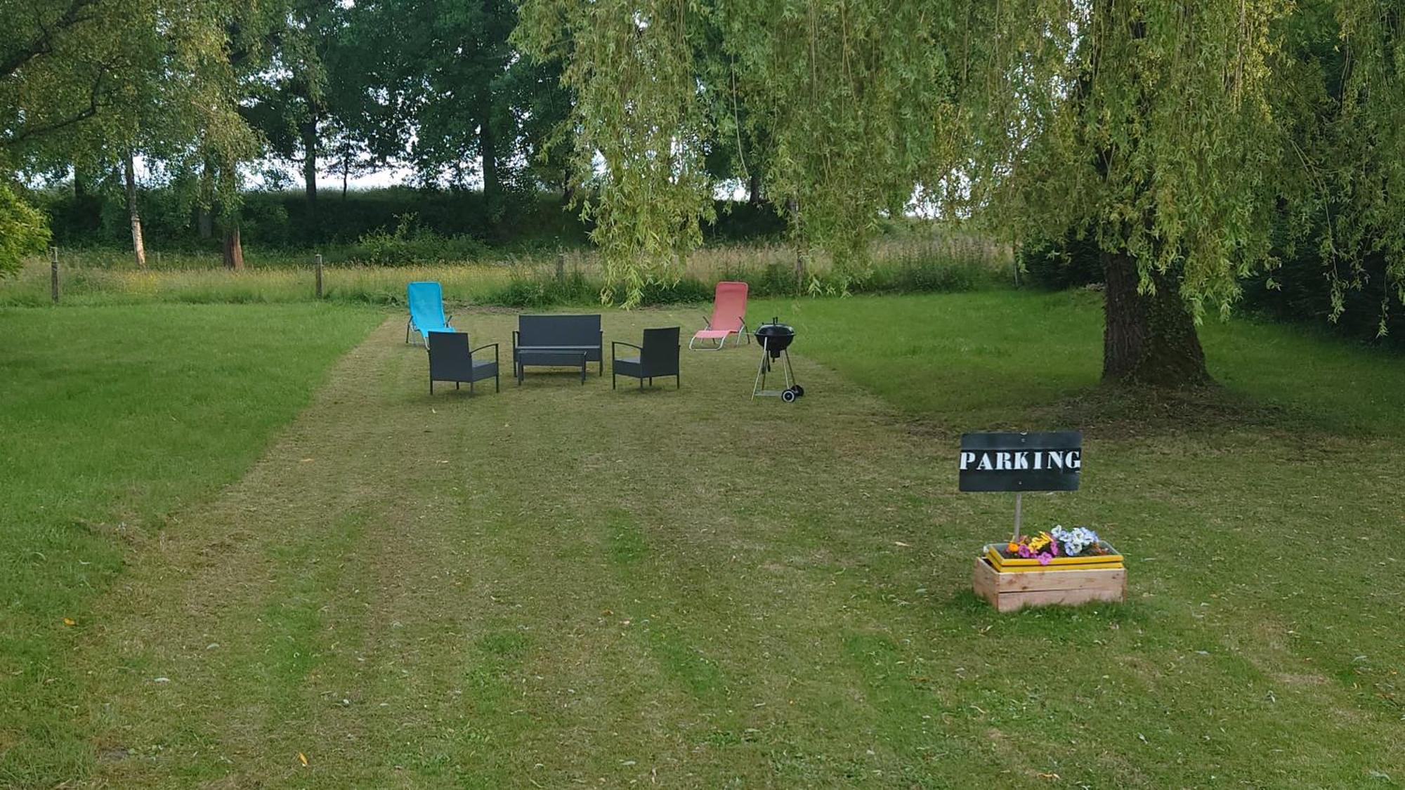 Le Marly'S Vila Wasigny Exterior foto